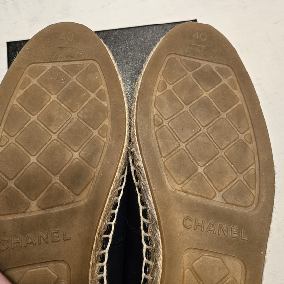 ❌️SOLD❌️CHANEL Navy Pink Lambskin CC Logo Espadrilles Size 40 EUC - Picture 10 of 15